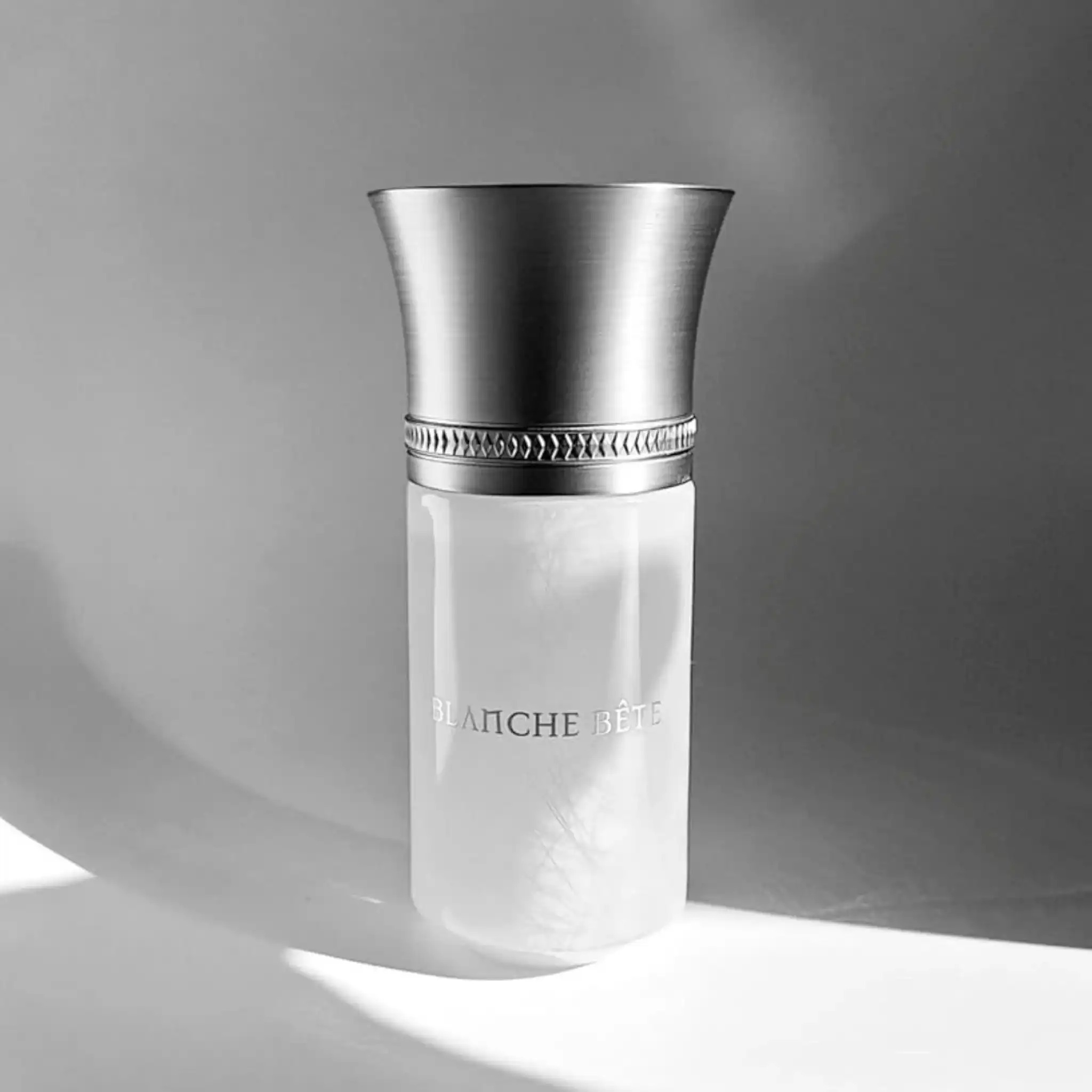 Nước Hoa Unisex Les Liquides Imaginaires Blanche Bête